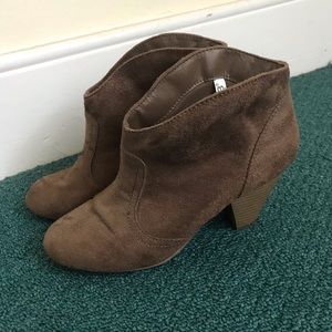 Heel ankle booties boots brown Mossimo Supply